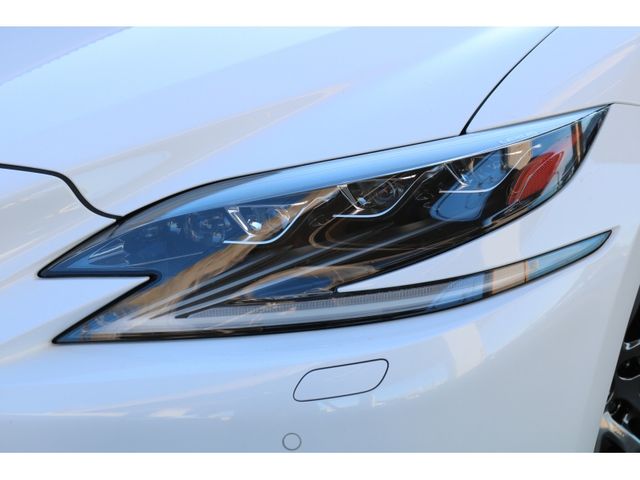 TOYOTA LEXUS LS500 2019