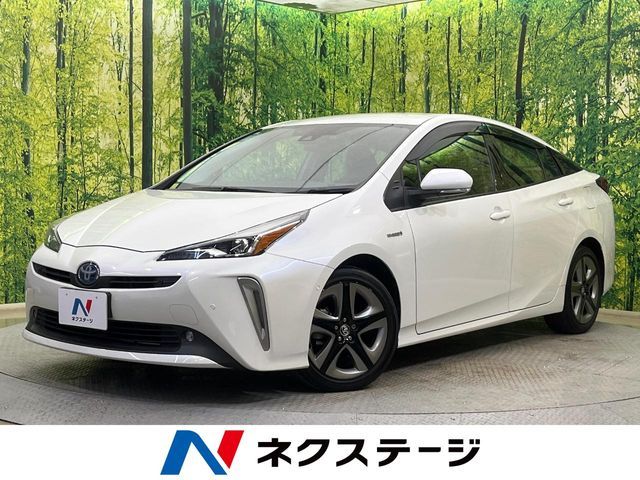 TOYOTA PRIUS 2019