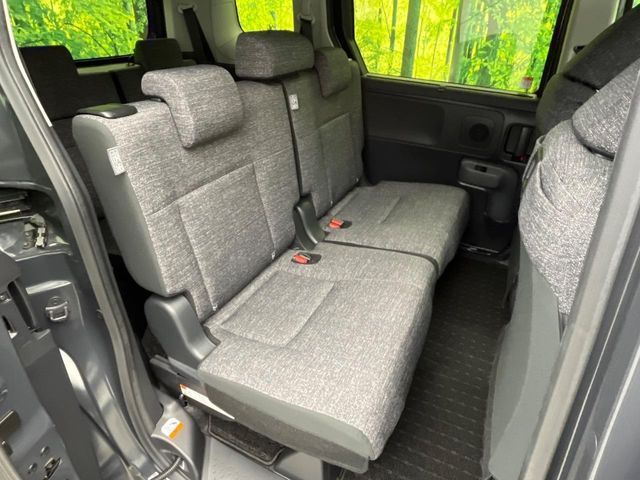 TOYOTA SIENTA HYBRID 2024