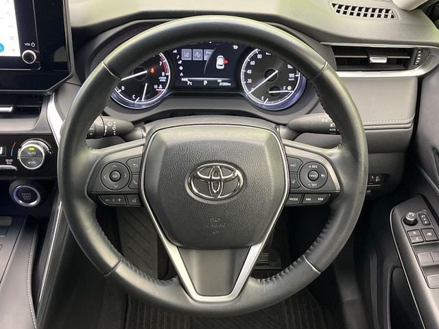 TOYOTA HARRIER 4WD 2023