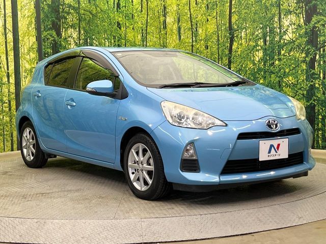 TOYOTA AQUA 2012