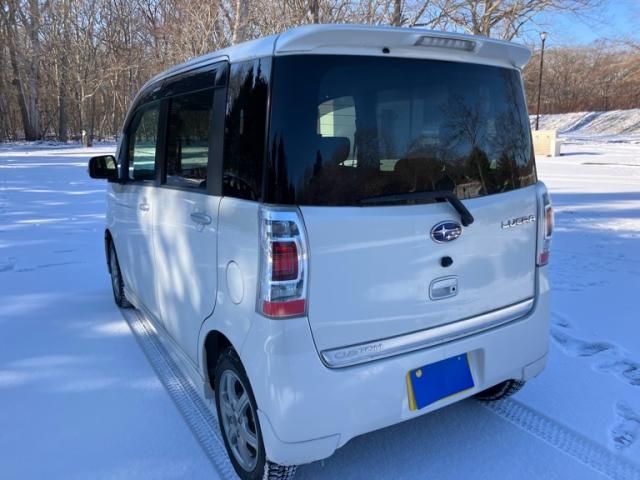 SUBARU LUCRA CUSTOM 4WD 2010