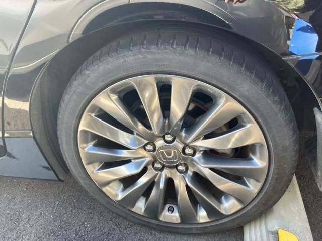 HONDA LEGEND HYBRID 2015