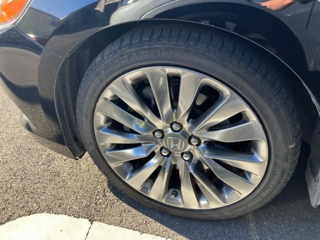 HONDA LEGEND HYBRID 2015