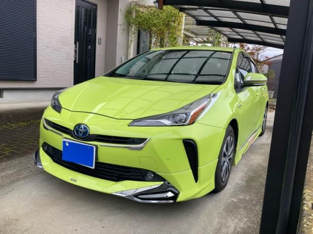 TOYOTA PRIUS 2019