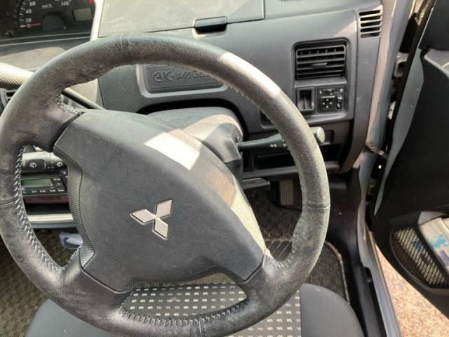 MITSUBISHI eK WAGON 2005