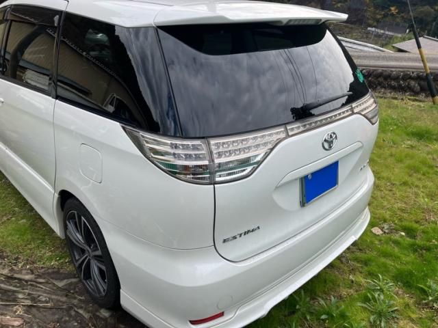 TOYOTA ESTIMA  4WD 2013
