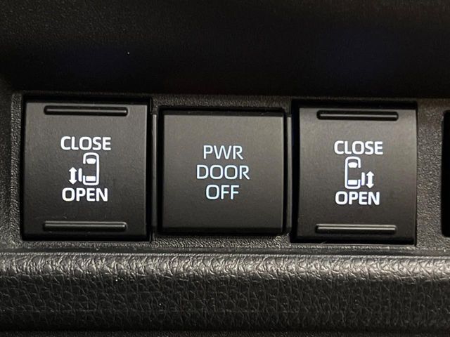 TOYOTA SIENTA HYBRID 2023