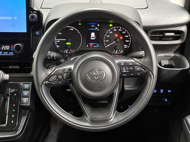 TOYOTA SIENTA HYBRID 2023