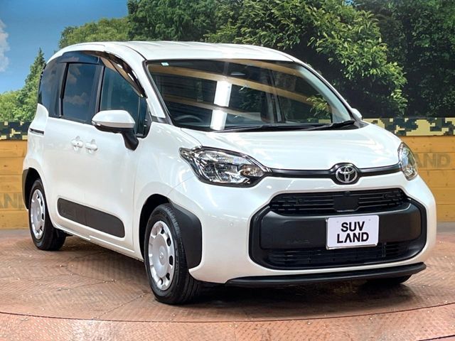 TOYOTA SIENTA HYBRID 2023