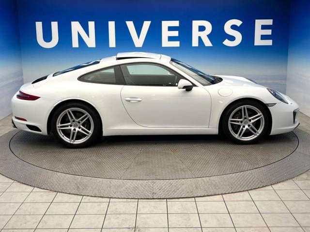 PORSCHE PORSCHE 911 2016