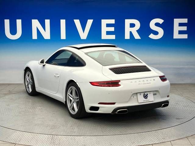 PORSCHE PORSCHE 911 2016