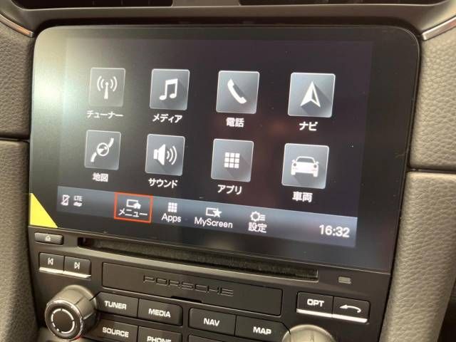 PORSCHE PORSCHE 911 2016