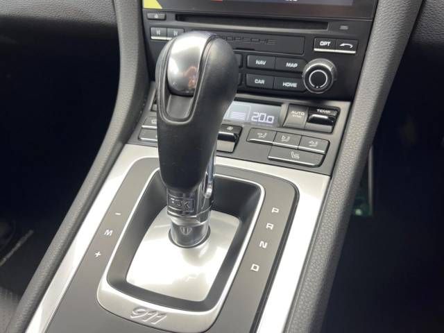 PORSCHE PORSCHE 911 2016