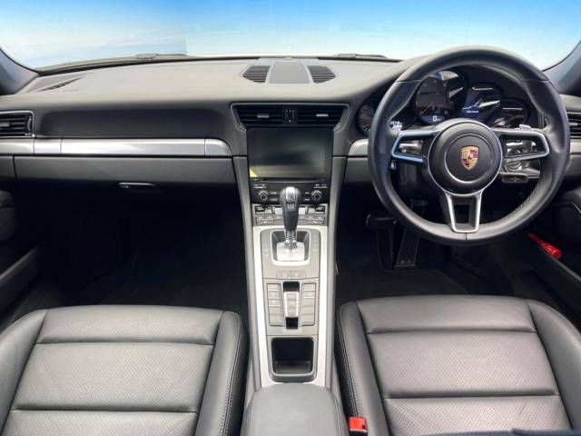 PORSCHE PORSCHE 911 2016