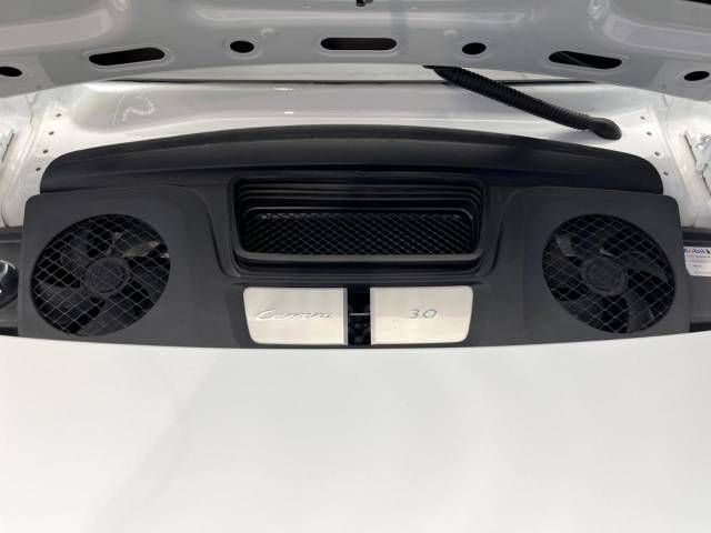 PORSCHE PORSCHE 911 2016