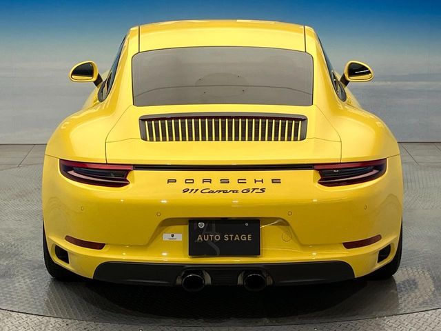 PORSCHE PORSCHE 911 2017