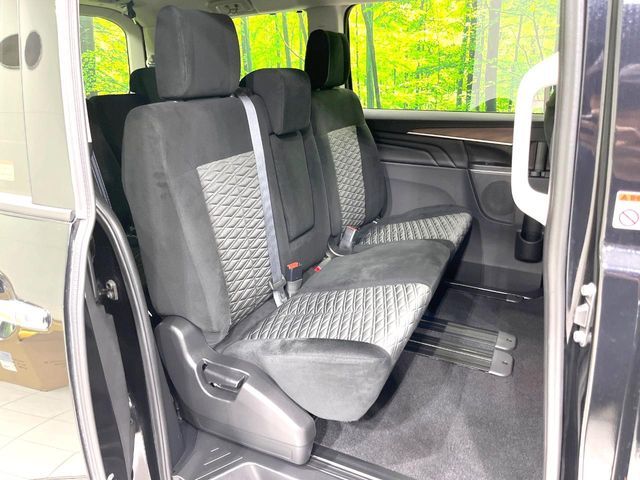 MITSUBISHI DELICA D:5 4WD 2023