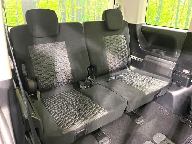 MITSUBISHI DELICA D:5 4WD 2023