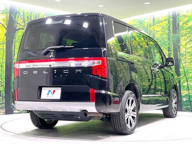 MITSUBISHI DELICA D:5 4WD 2023