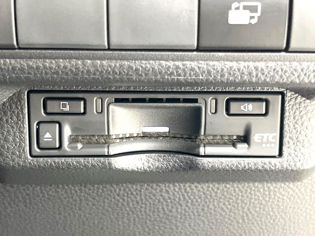 TOYOTA COROLLA TOURING HYBRID 2022