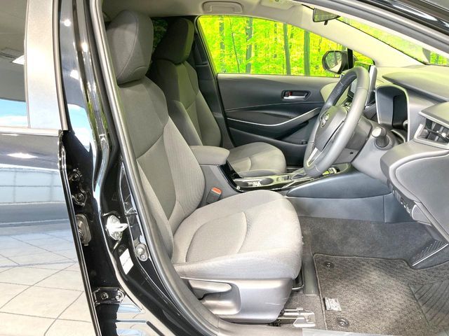 TOYOTA COROLLA TOURING HYBRID 2022