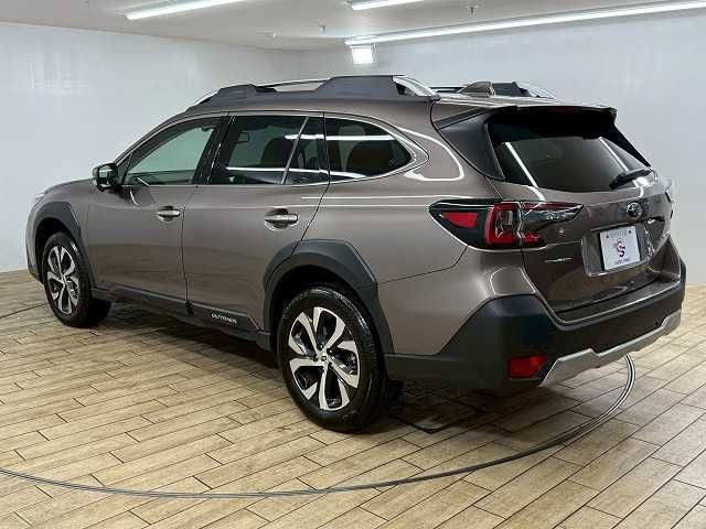 SUBARU LEGACY OUTBACK 2023