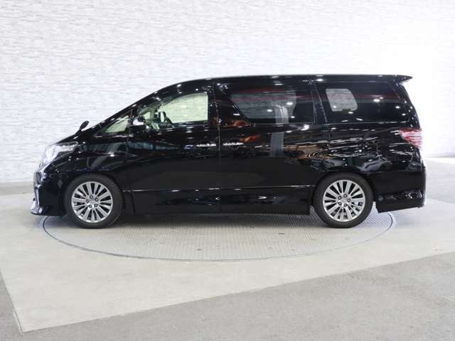 TOYOTA ALPHARD 2013