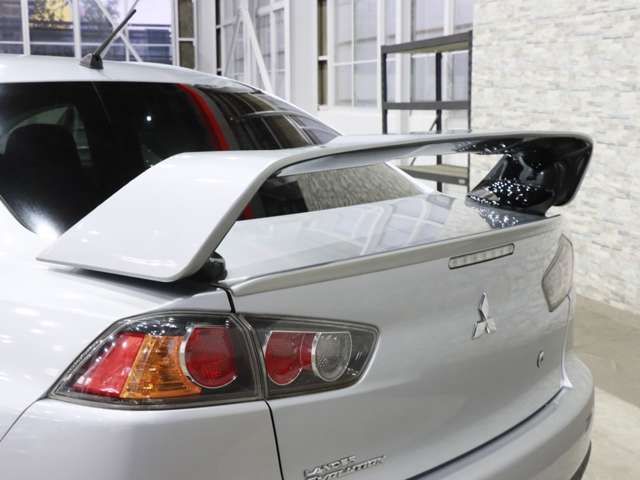 MITSUBISHI LANCER  4WD 2014