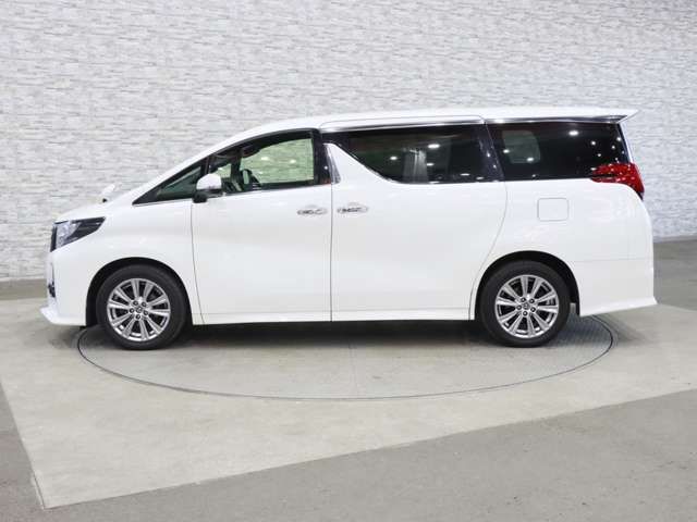 TOYOTA ALPHARD 4WD 2017