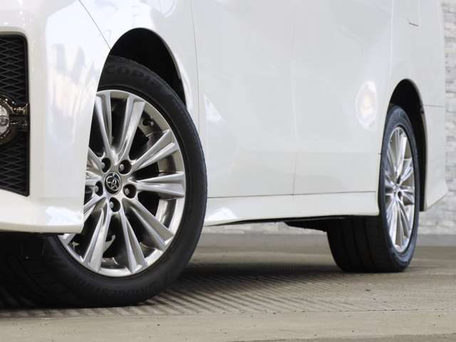 TOYOTA ALPHARD 4WD 2017