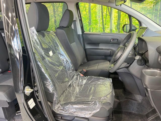 TOYOTA SIENTA HYBRID 2025