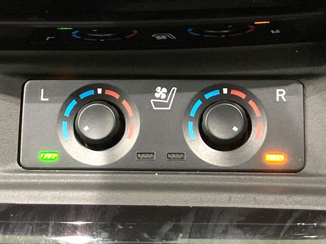 TOYOTA VELLFIRE 2019