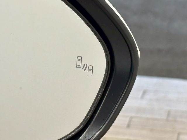 TOYOTA YARIS CROSS HYBRID 2023