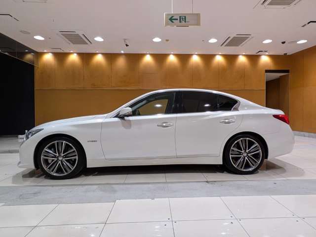 NISSAN SKYLINE HYBRID 2014