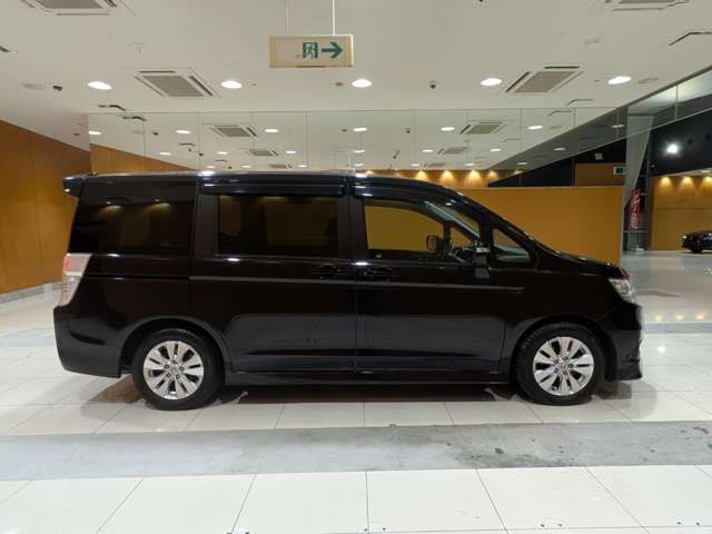 HONDA STEPWAGON SPADA 2010