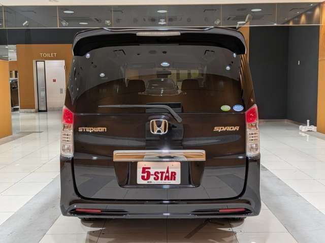 HONDA STEPWAGON SPADA 2010