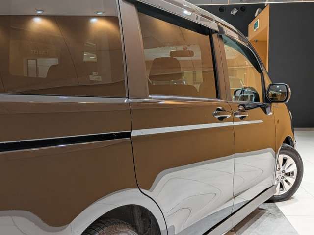 HONDA STEPWAGON SPADA 2010