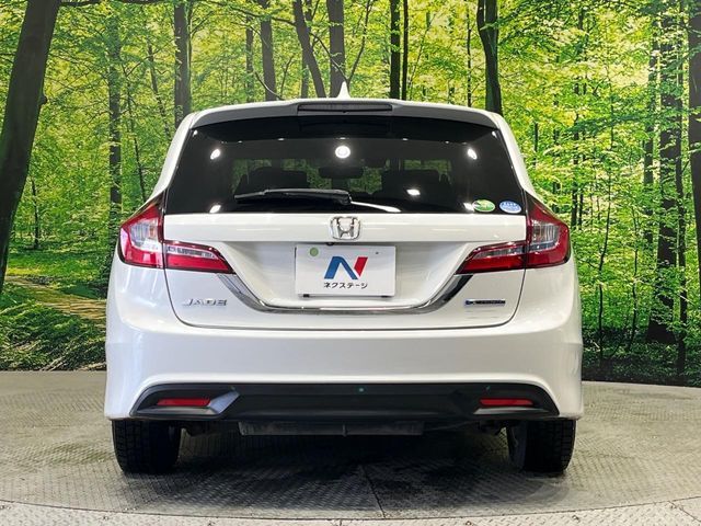 HONDA JADE HYBRID 2016