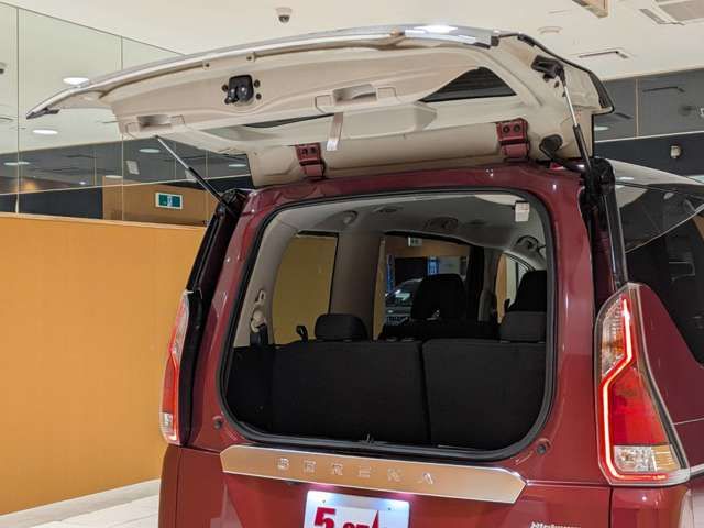 NISSAN SERENA  S-HYBRID 4WD 2016