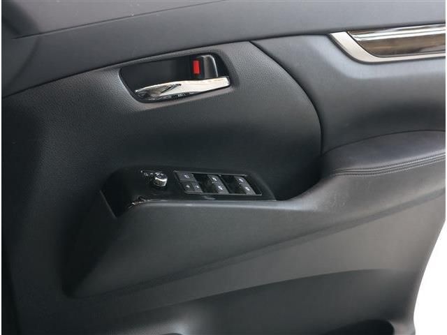 TOYOTA VELLFIRE 2016