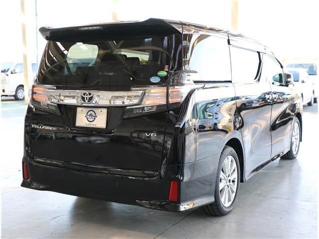 TOYOTA VELLFIRE 2016
