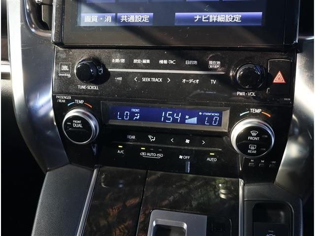 TOYOTA VELLFIRE 2016