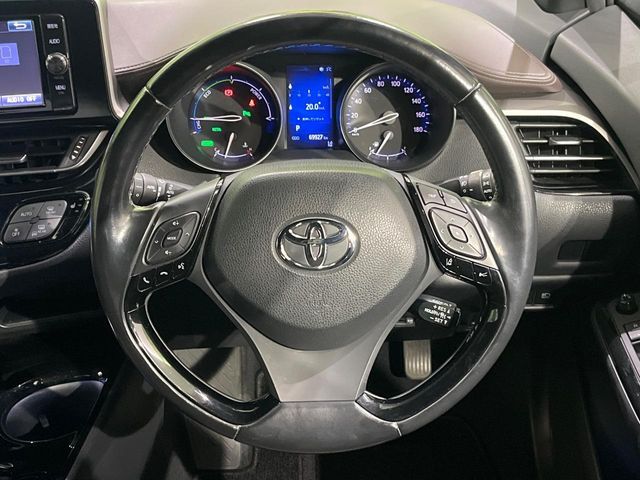 TOYOTA C-HR 2017