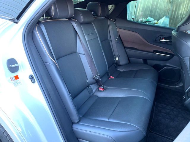 TOYOTA CROWN CROSSOVER 2023