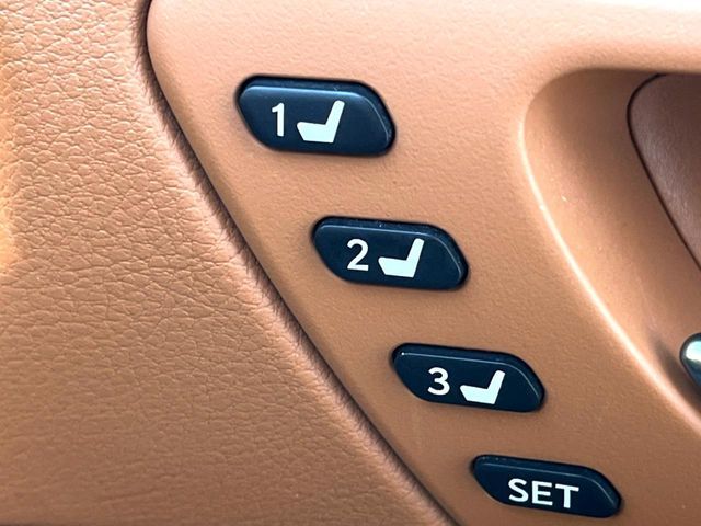 TOYOTA LEXUS IS300h 2020