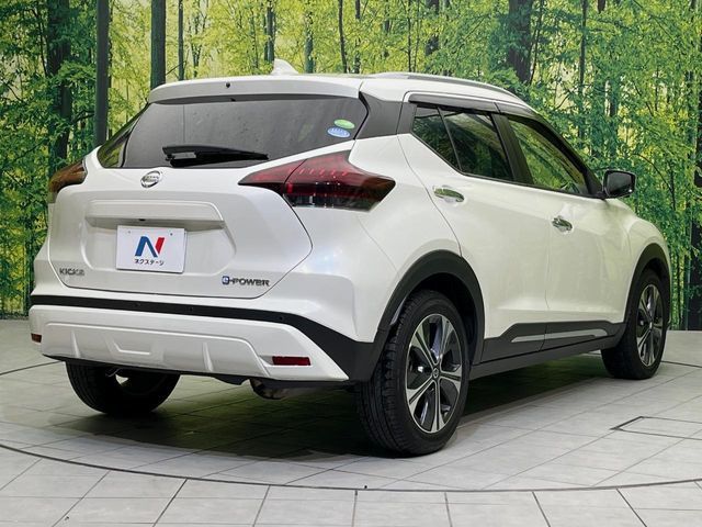 NISSAN KICKS 2020