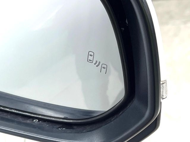 TOYOTA COROLLA CROSS HYBRID 2024