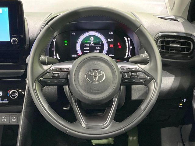 TOYOTA YARIS CROSS 2025