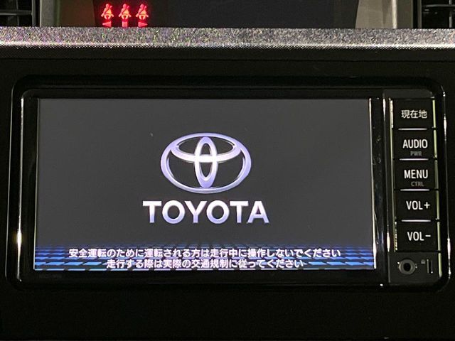 TOYOTA ROOMY 2017